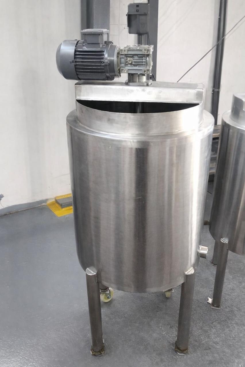 Stainless Steel Tanks photo